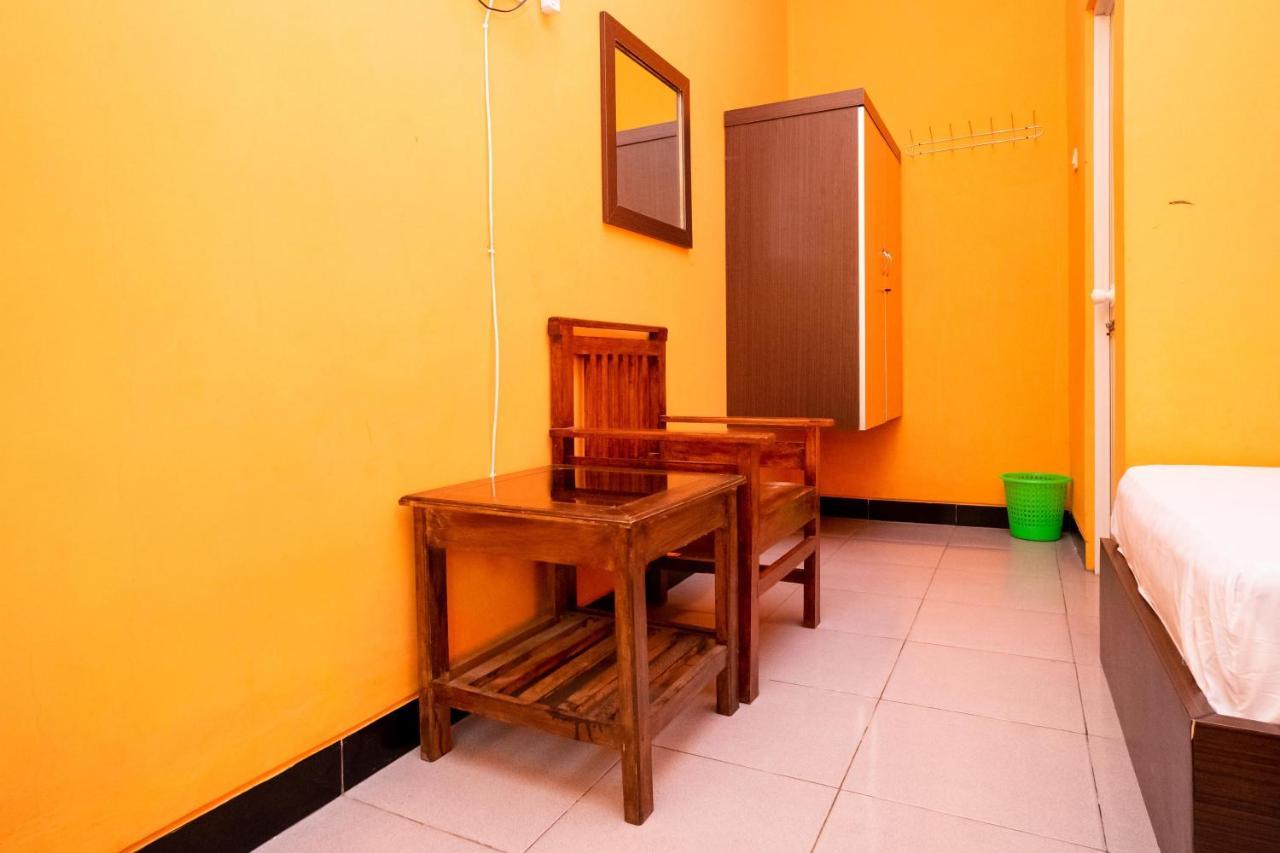 Koolkost Syariah Near Transmart Tegal Hotel Exterior photo